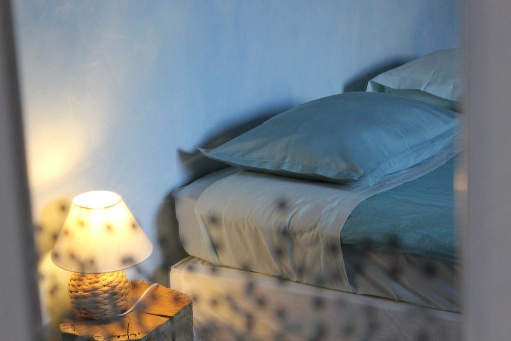 La Bicyclette Fleurie Bed & Breakfast Villemoirieu Room photo